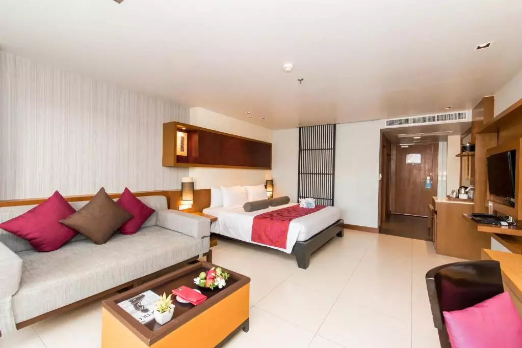 ASHLEE Hub Hotel Patong